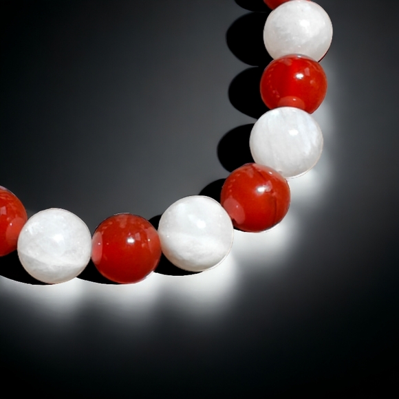 Carnelian Moonstone Bracelet Natural Stones 8mm - Picture 3 of 5